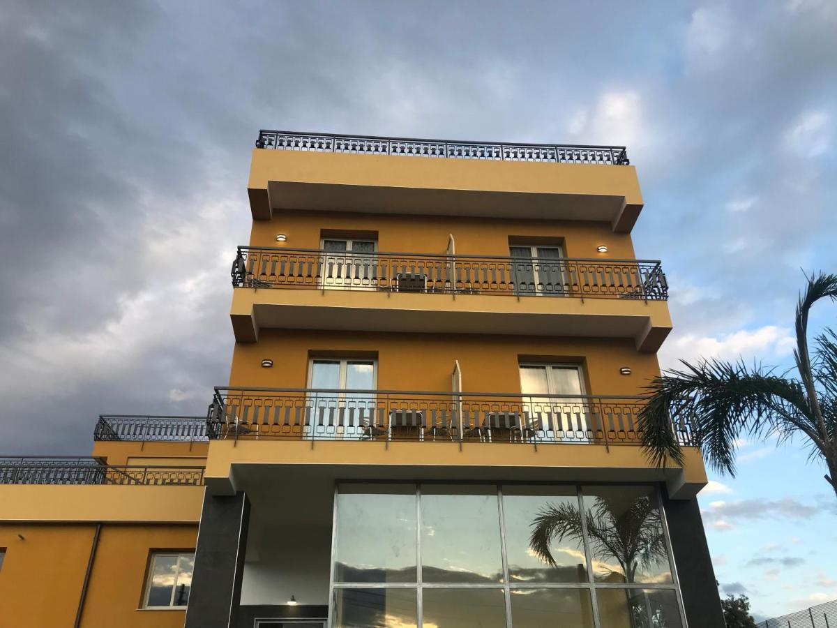 Borgo Palombaio Home Catania Bagian luar foto