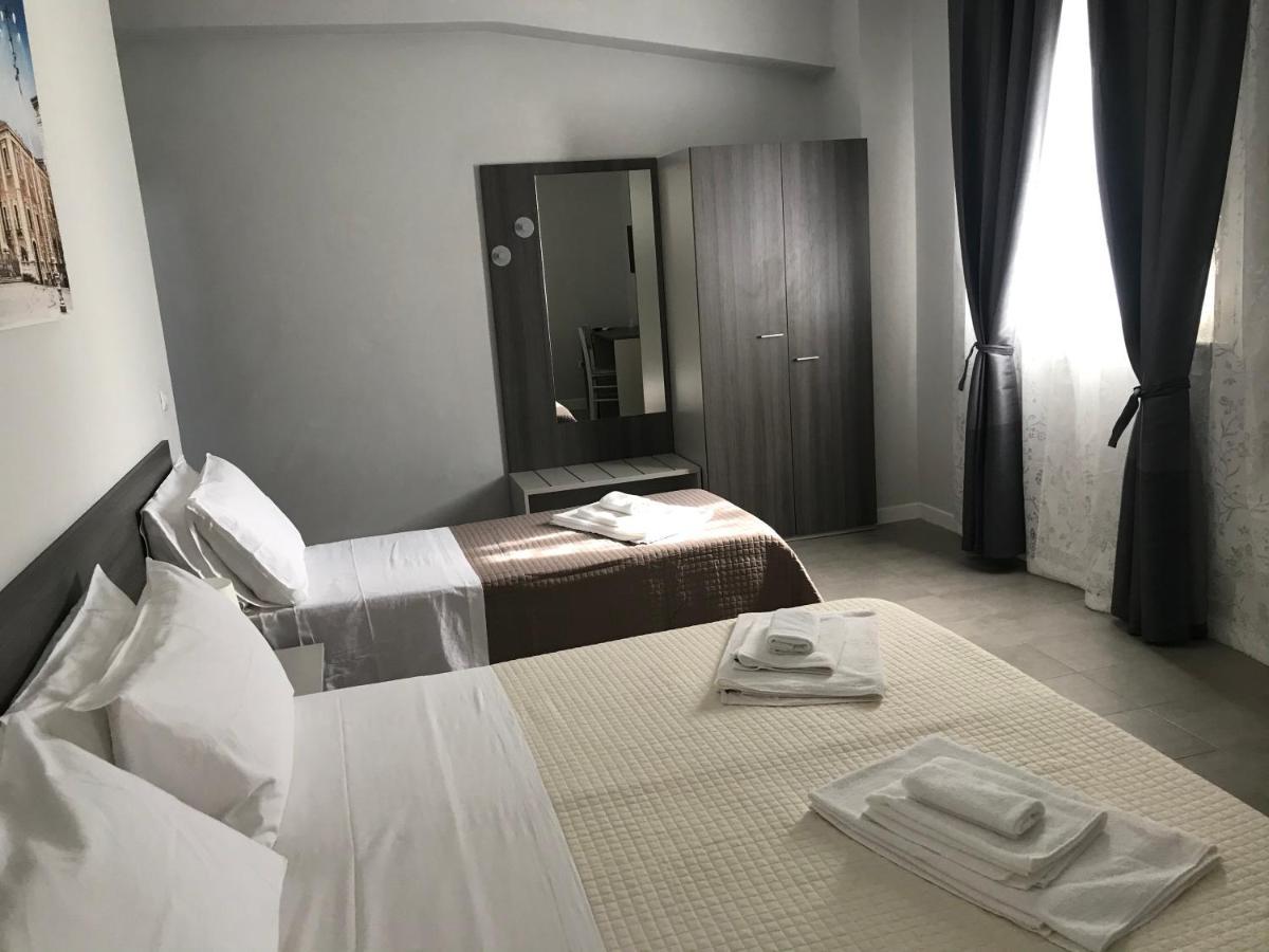 Borgo Palombaio Home Catania Bagian luar foto