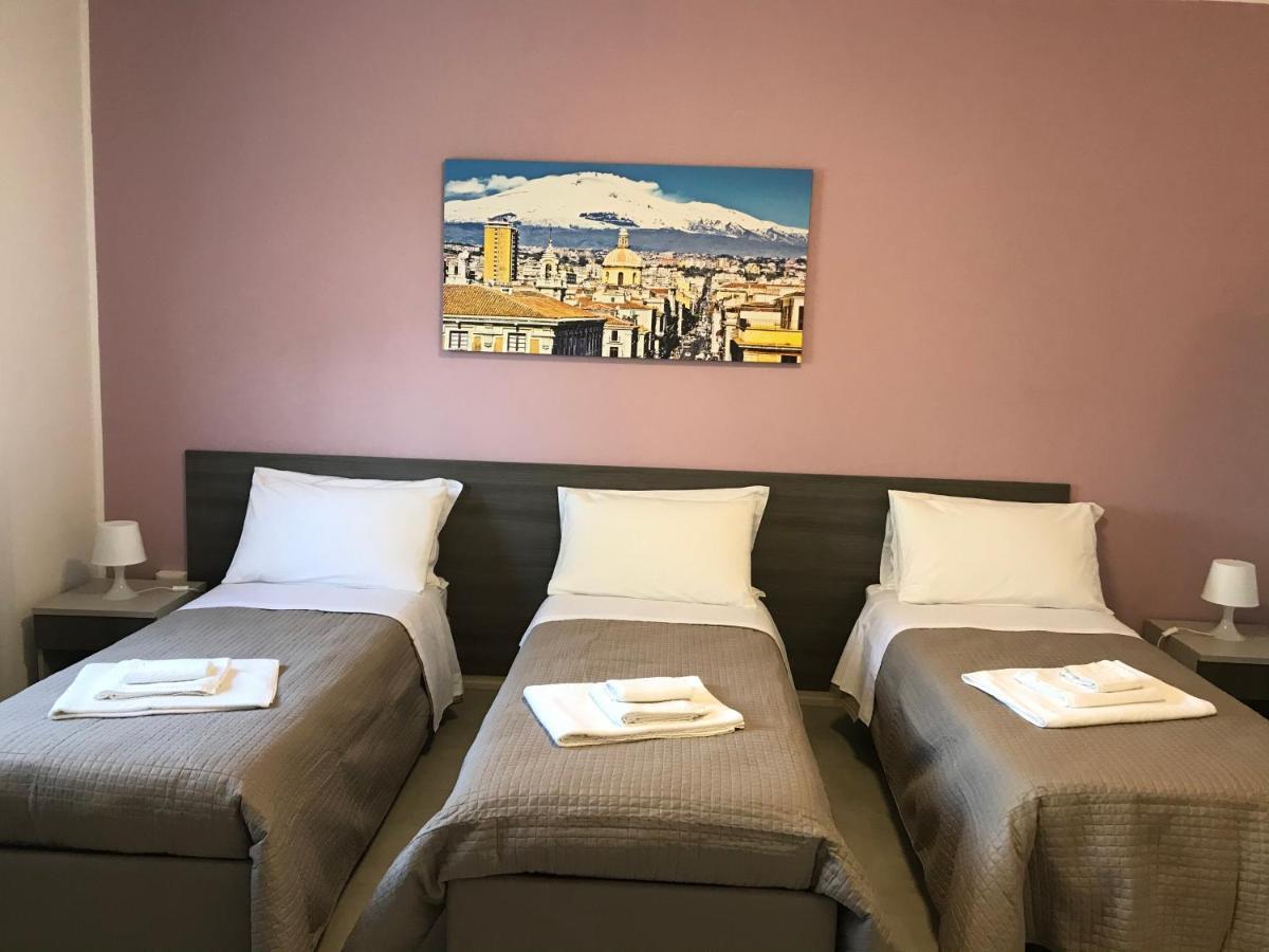 Borgo Palombaio Home Catania Bagian luar foto